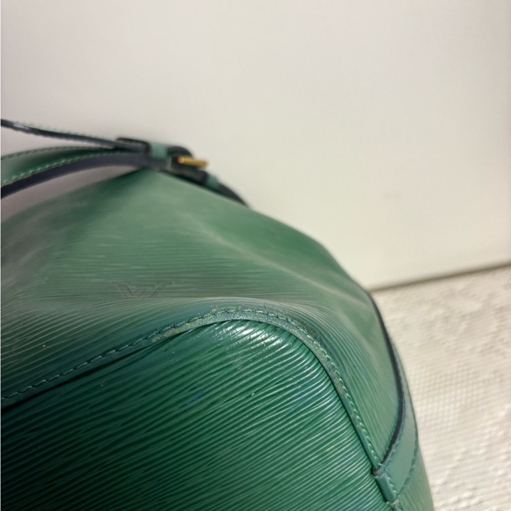 Louis Vuitton Green Epi Noe Shoulder Bag - Picture 9 of 16